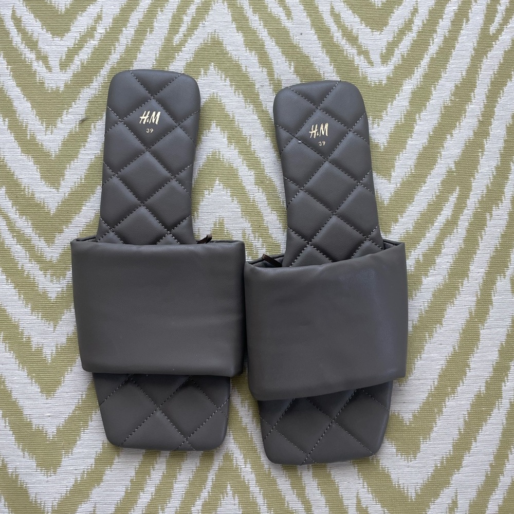 H&M Summer Slides